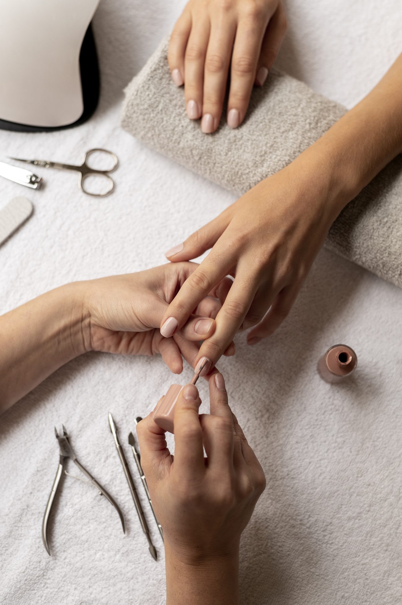 Maniküre und Nageldesign